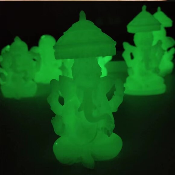 GANESH *GLOW in the DARK*STATUE with Parasol-Jade Color-Shiva-Home-Altar-Gift - Picture 6 of 7